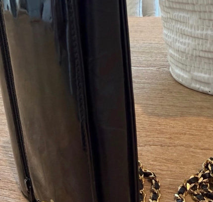 Chanel Wallet on Chain – Black patent Leather