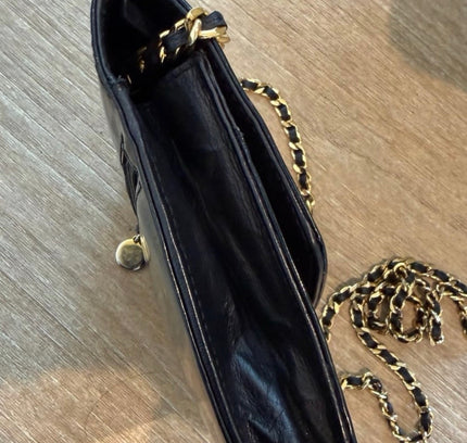 Chanel Wallet on Chain – Black patent Leather
