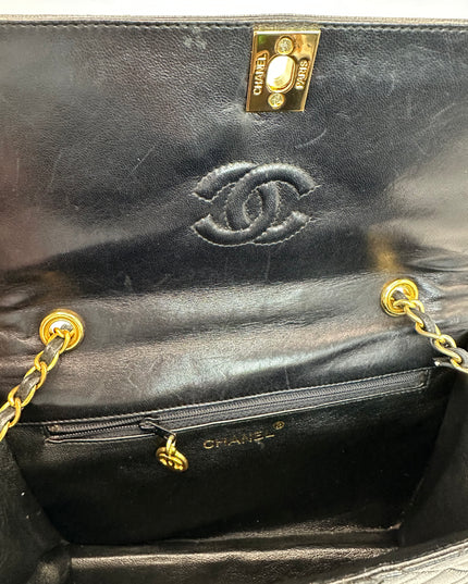 SOLD!! Chanel black quilted calfskin flap turnlock bag