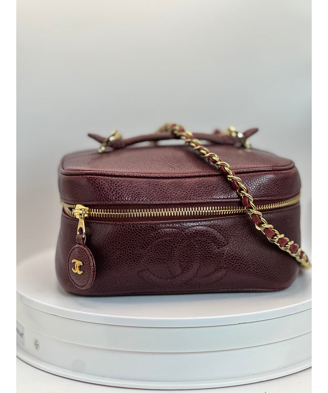 Chanel Burgandy caviar vanity with removable crossbody strap