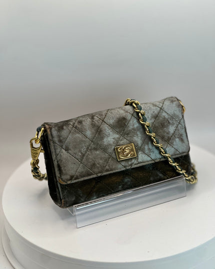 Sold!! Chanel blue velvet pouch with removable chain