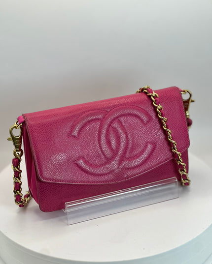 Authentic vintage Chanel pink cavair flap chain crossbody Bags WOC