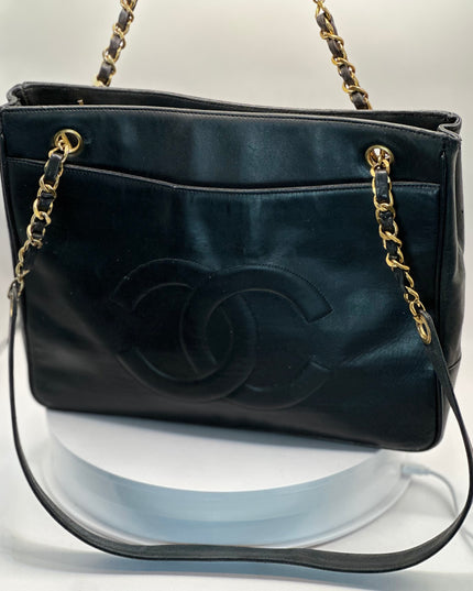 CHANEL Black calfskin leather Tote chain Bag