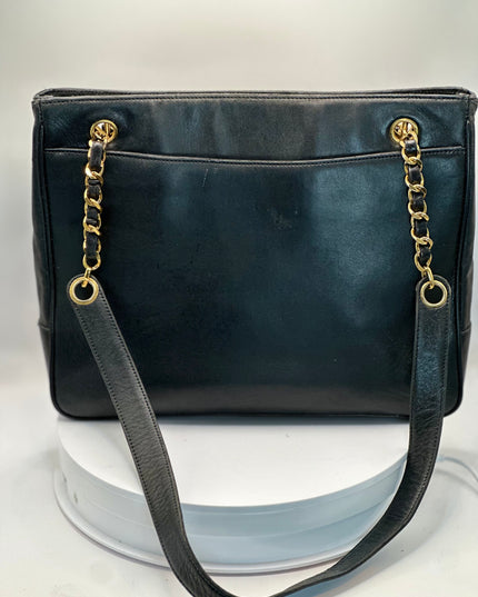 CHANEL Black calfskin leather Tote chain Bag