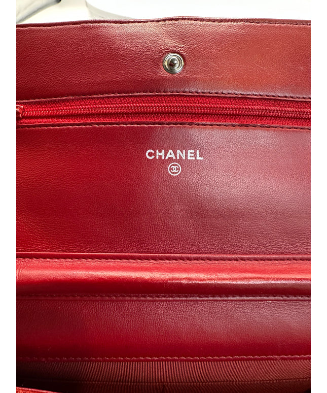 SOLD!! Chanel red calfskin flap crossbody bag