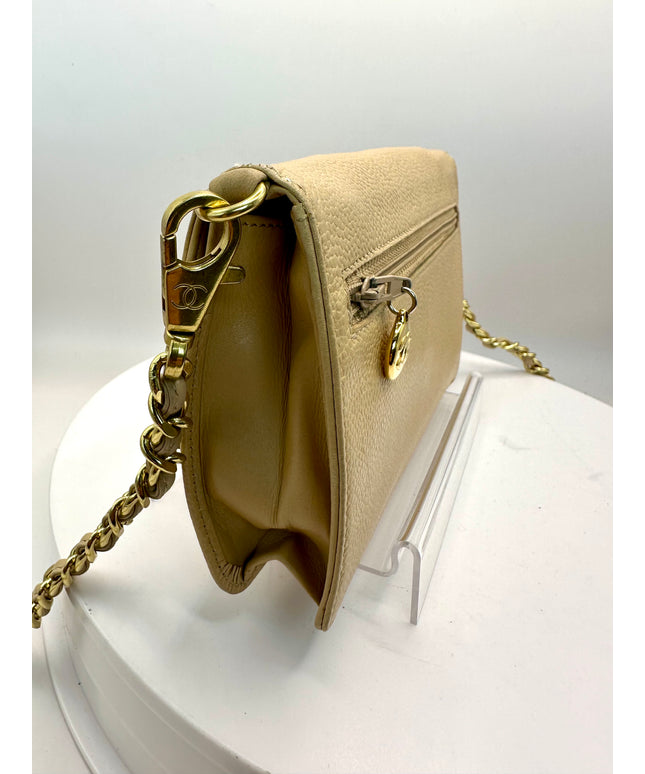 Sold!! Authenticated Chanel caviar flap crossbody bag