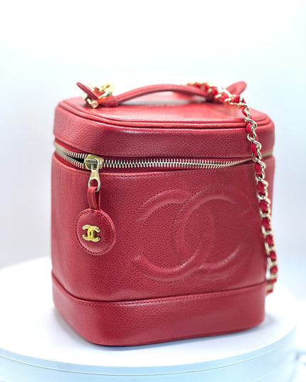 Chanel black calfskin quilted turnlock flap bag&nbsp;