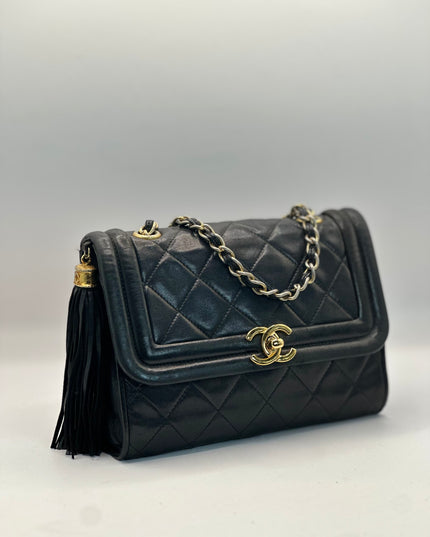 Chanel black calfskin quilted turnlock flap bag&nbsp;