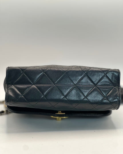 Chanel black calfskin quilted turnlock flap bag&nbsp;