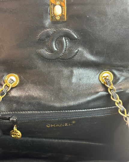 Chanel black calfskin quilted turnlock flap bag&nbsp;