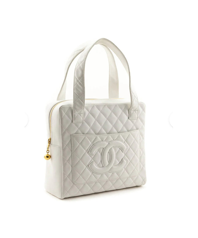 vintage Chanel white quilted calfskin handbag