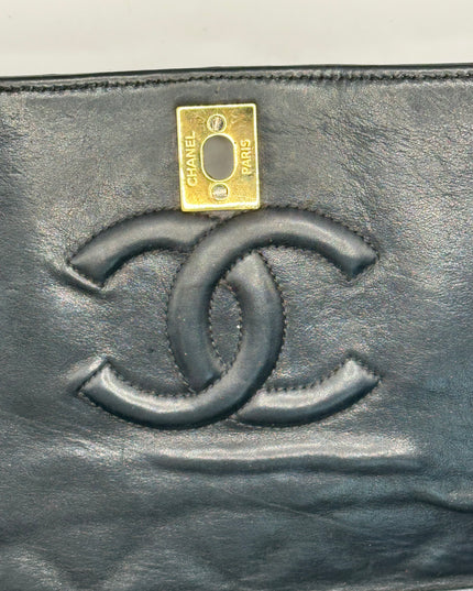 Chanel black quilted calfskin flap turnlock bag