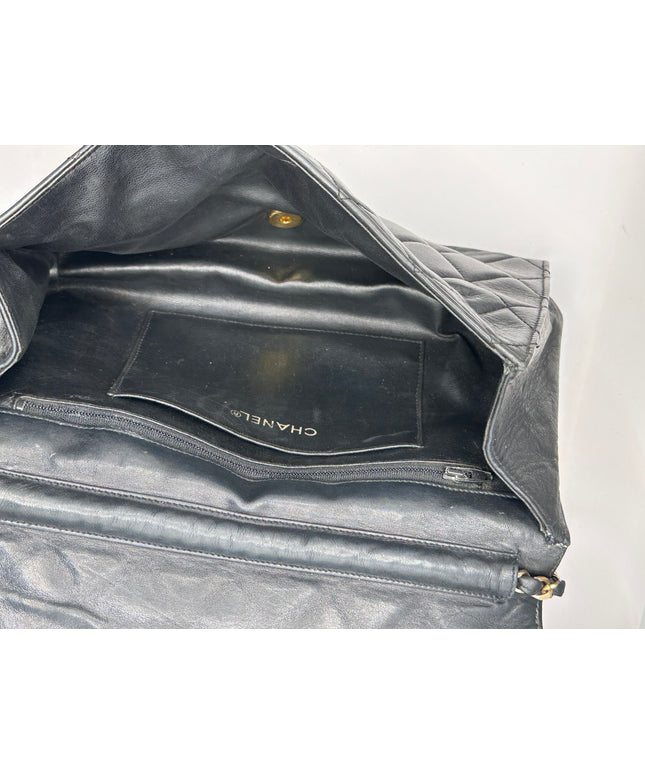 Chanel black quilted calfskin flap turnlock bag