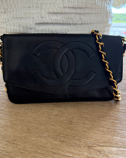 Black caviar wallet on chain