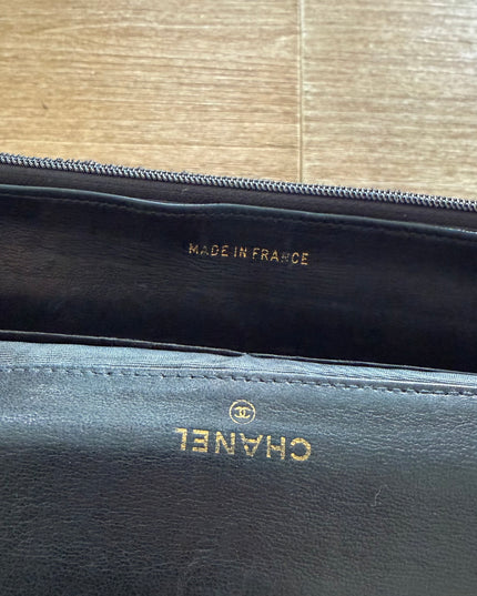 Black caviar wallet on chain