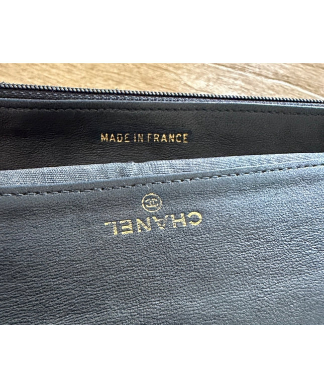 Black caviar wallet on chain
