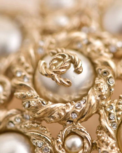 Chanel pearl necklace