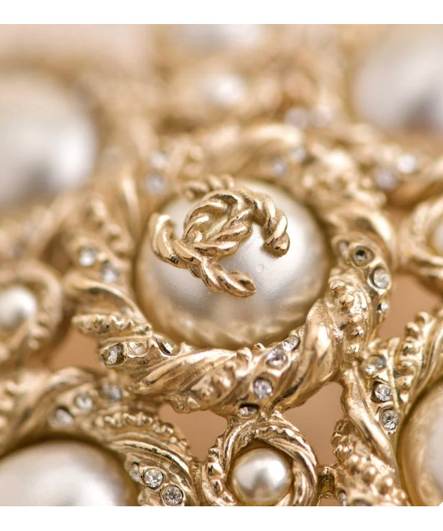 Chanel pearl necklace