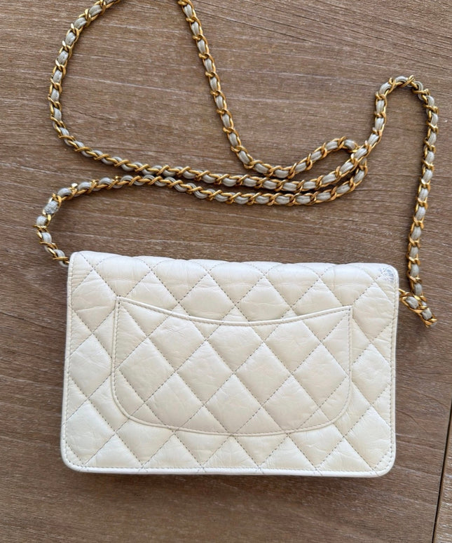 Chanel 2.55 Reissue Wallet on Chain – Cream Quilted Lambskin