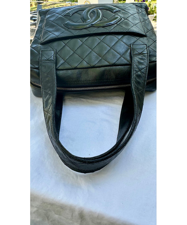 CHANEL Black Cologne quilted handbag