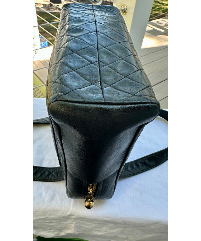 CHANEL Black Cologne quilted handbag