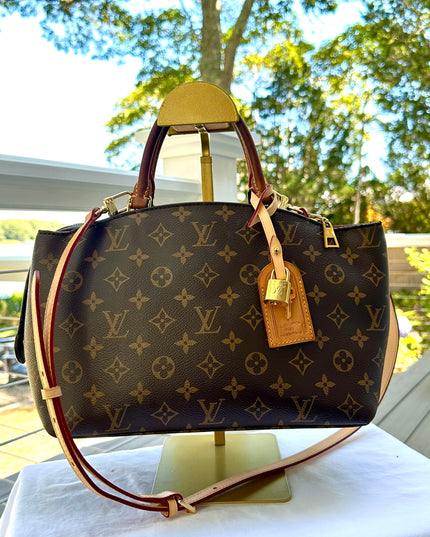 Louis Vuitton Monogram Petite Palais Pm Canvas Handbag
