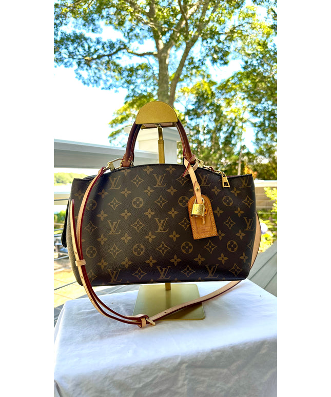 Louis Vuitton Monogram Petite Palais Pm Canvas Handbag