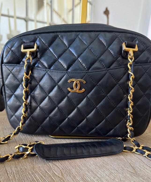 Chanel Zippered Chain Crossbody Bag – Black Leather