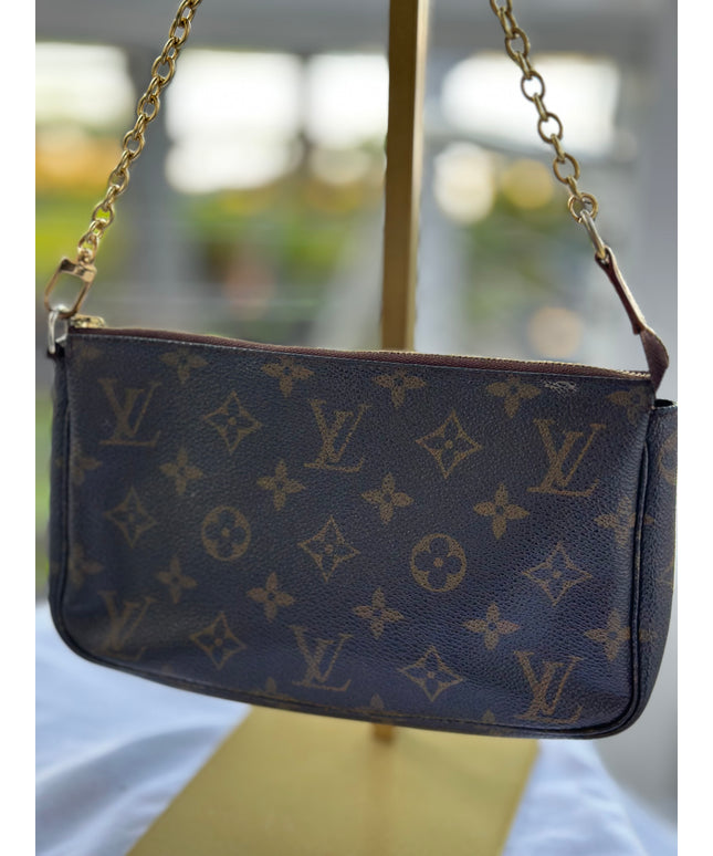 Louis Vuitton Pochette Accessoires Pouch chain monogram Shoulder Bag