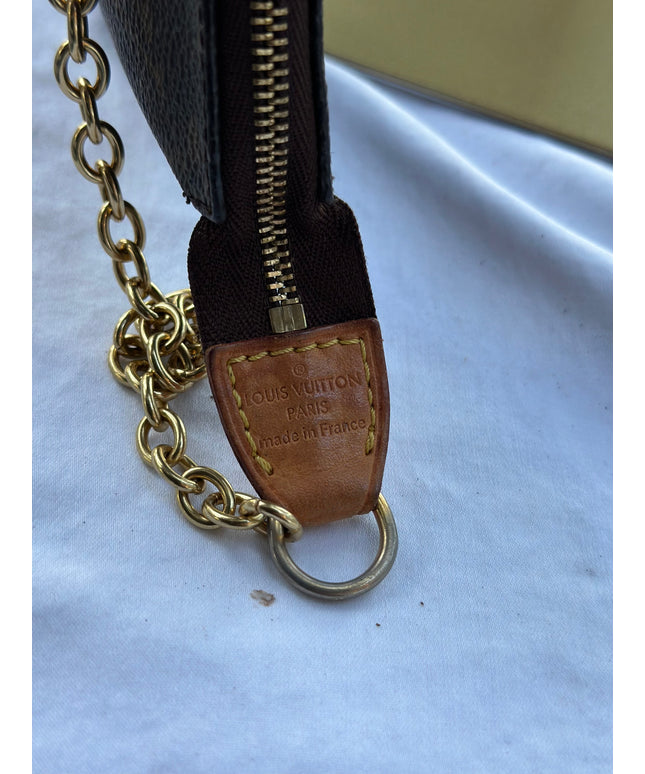 Louis Vuitton Pochette Accessoires Pouch chain monogram Shoulder Bag