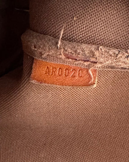 Louis Vuitton Pochette Accessoires Pouch chain monogram Shoulder Bag