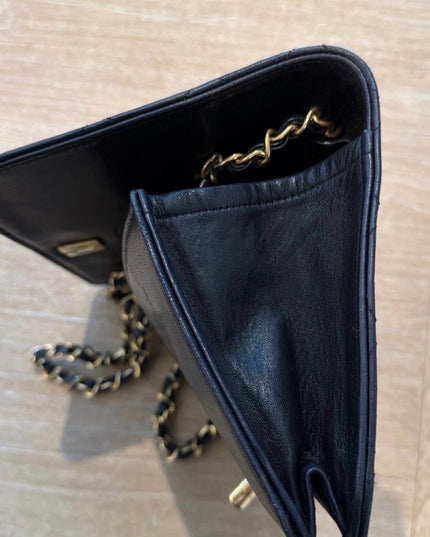 Classic flap turn lock crossbody bag
