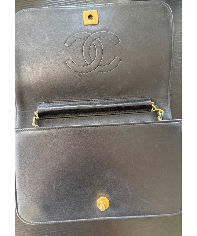Classic flap turn lock crossbody bag