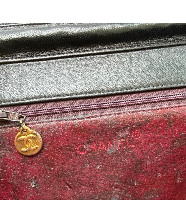 Classic flap turn lock crossbody bag