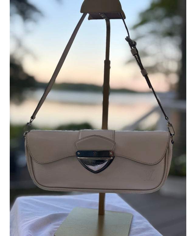 LOUIS VUITTON Epi Pochette Montaigne Shoulder Bag