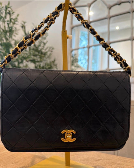 Classic flap turn lock crossbody bag