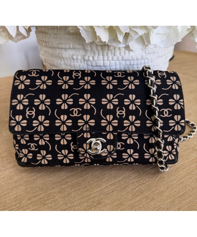 Black canvas flap bah