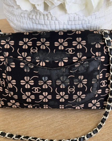 Black canvas flap bah