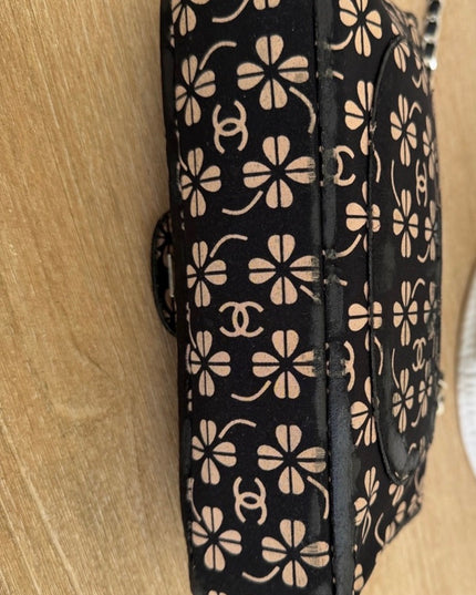 Black canvas flap bah