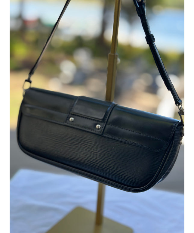 LOUIS VUITTON Epi Pochette Montaigne Shoulder Bag (Copy)