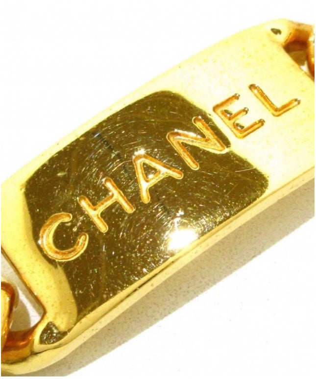 Name plate chain belt