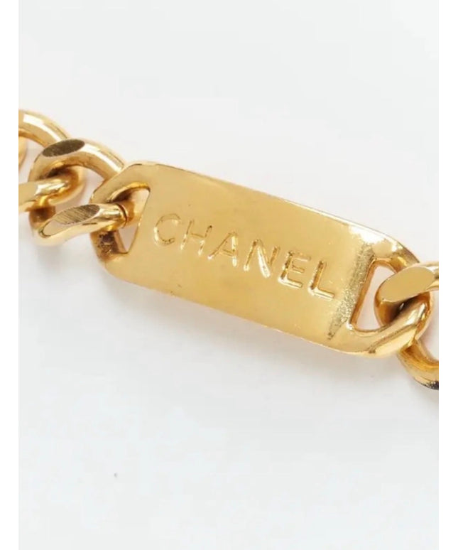 Name plate chain belt
