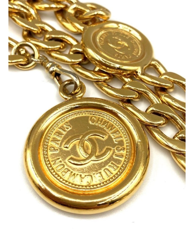 6 Medallion chain belt