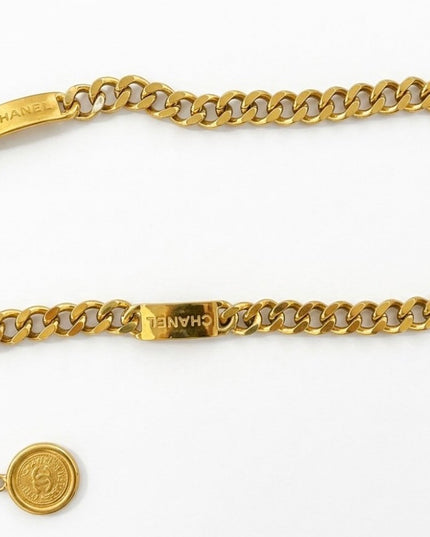 Name plate chain belt