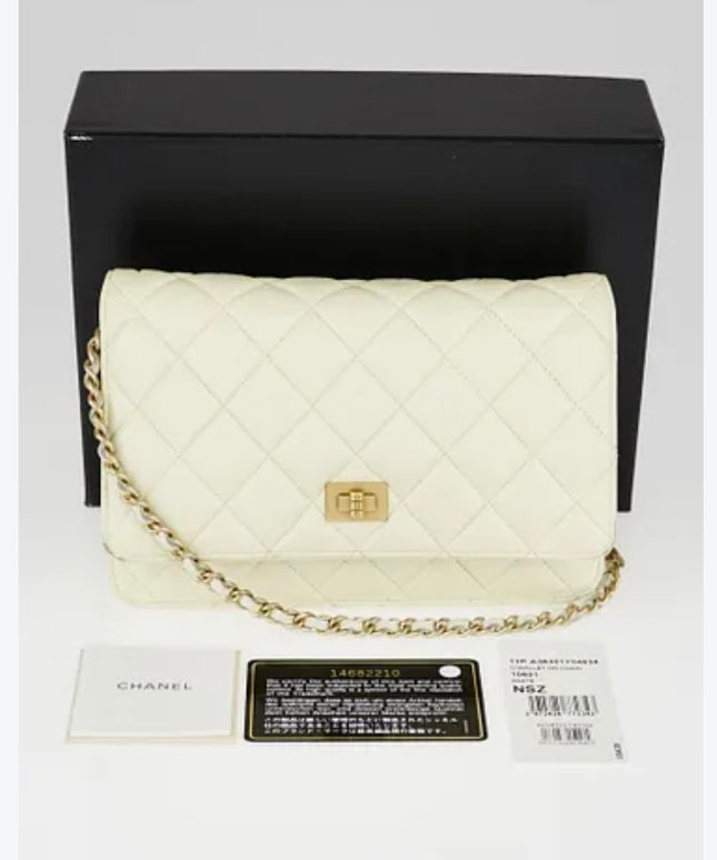 Chanel 2.55 Reissue Wallet on Chain – Cream Quilted Lambskin