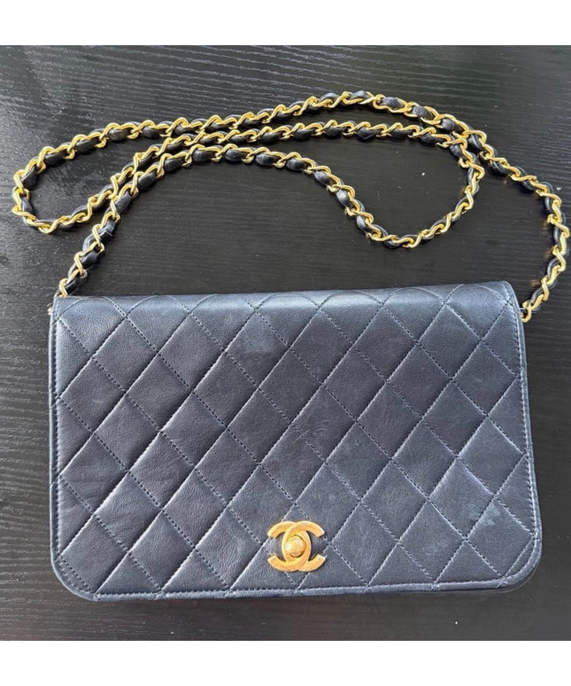 Classic flap turn lock crossbody bag