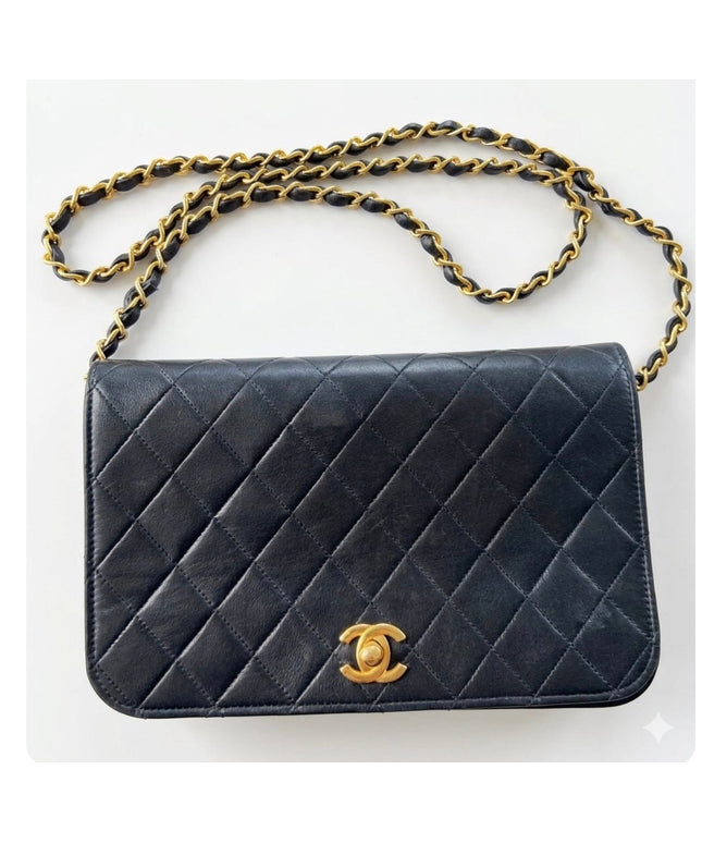 Classic flap turn lock crossbody bag