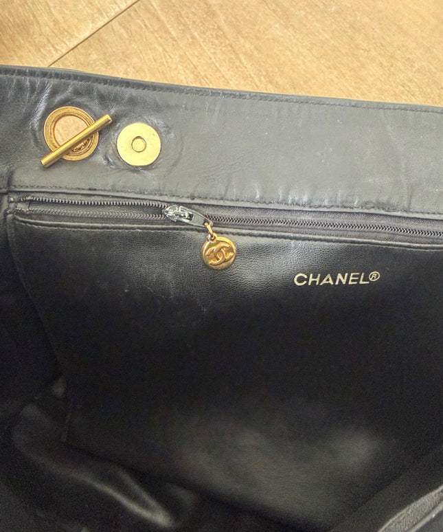 Chanel Large Chain Turn-Lock Tote – Black Quilted Leather