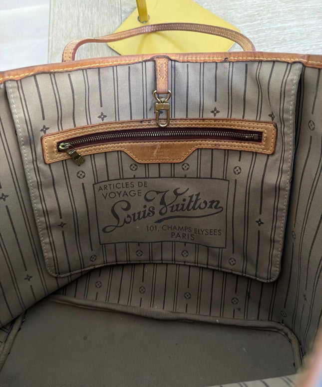 Louis Vuitton Neverfull MM Monogram Tote