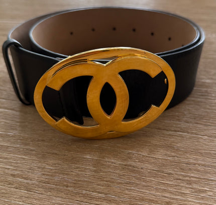Authentic vintage Chanel black calfskin leather gold belt
